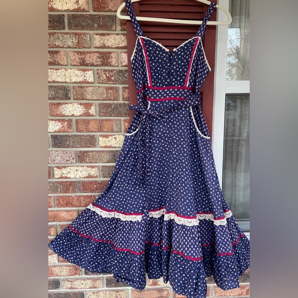 VTG 🦋Gunne Sax🦋 70’s Navy & Red Calico floral Cottage Core Prairie Dress✨ - Picture 4 of 16